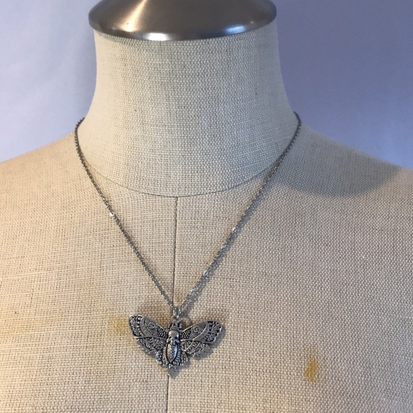 NWT gothic witchy whimsygoth moth necklace with human skull in silvertone trendy - Picture 2 of 8
